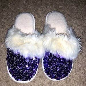 PBteen youth sequined slippers size M 2-3
